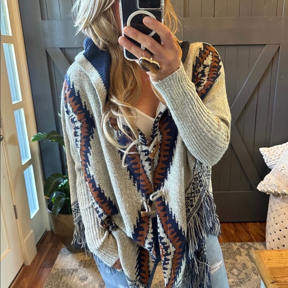 New Grey Toggle Hooded Cardigan Sweater Western Aztec Fringe - Picture 3 of 9
